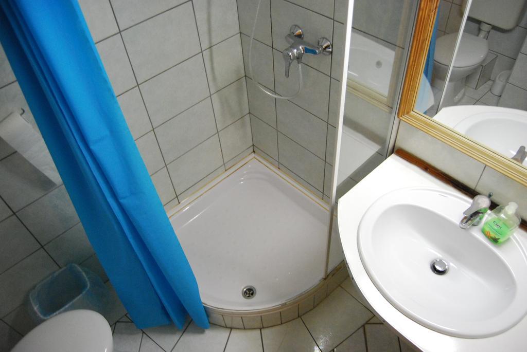 Hotel Paar Szieszta Γκιόρ Δωμάτιο φωτογραφία