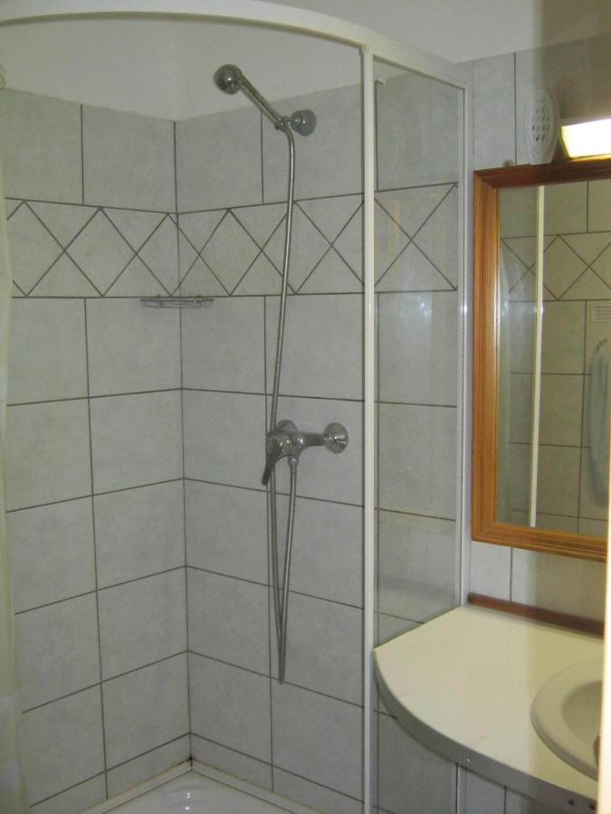 Hotel Paar Szieszta Γκιόρ Δωμάτιο φωτογραφία